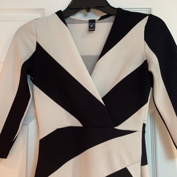 Women knee length drees - Picture 4 of 6